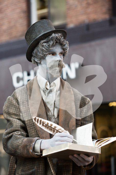 Living Statues vvbvanbree4596